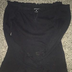 Long sleeve off the shoulders shirt
